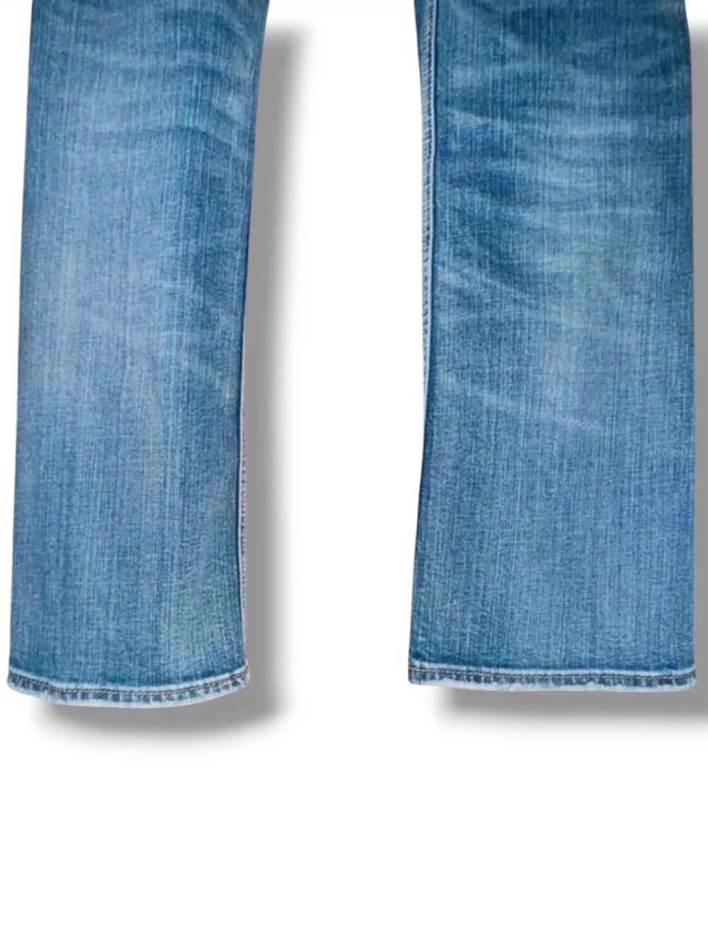 Silver Jeans step back